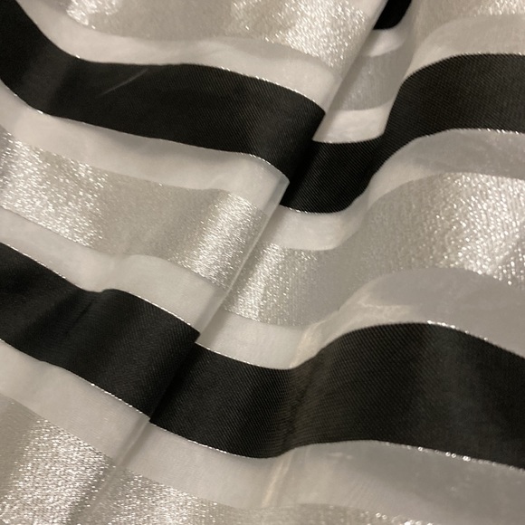 The best dress I have ever had ass a little girl - Picture 3 of 5